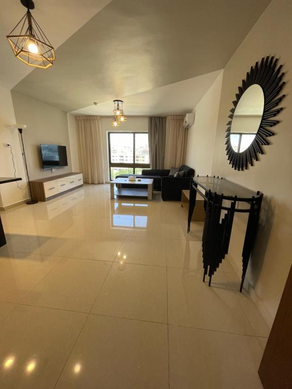 TV a/nebo společenská místnost v ubytování 2bedroom aprt at 7th circle f-r4