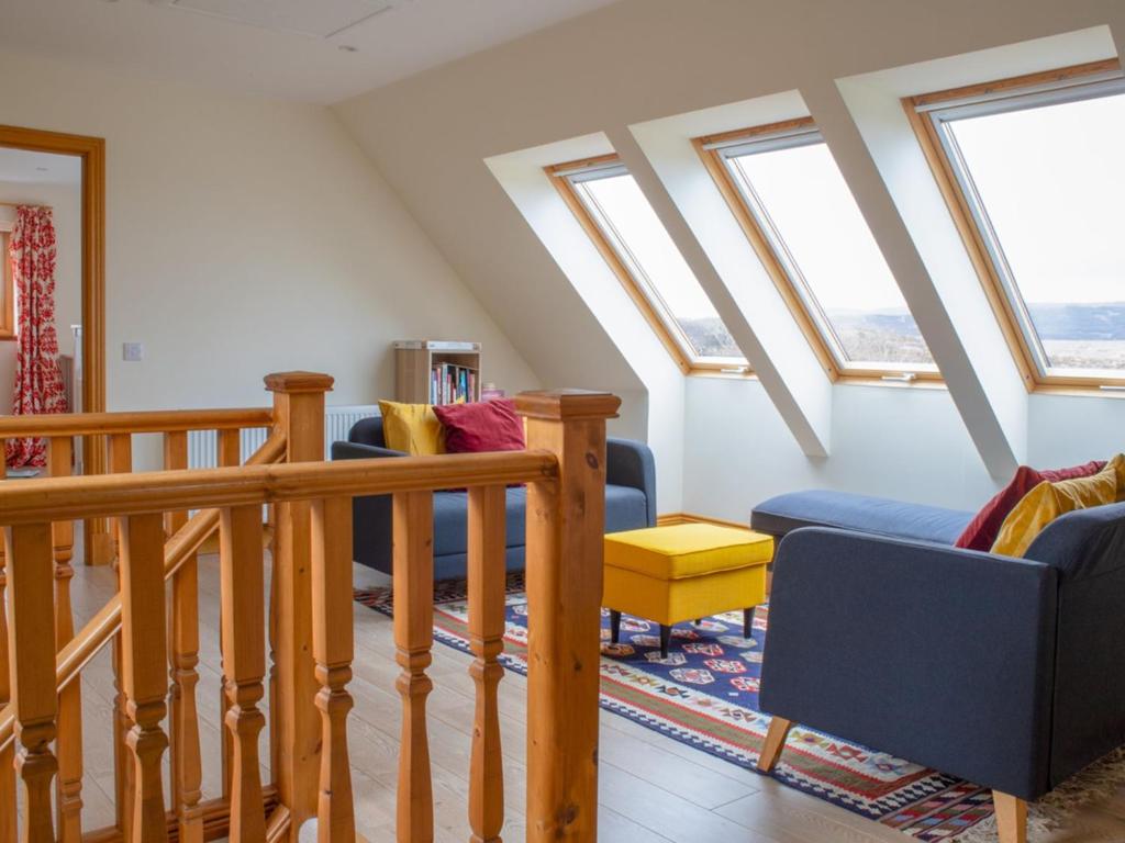 Posezení v ubytování Chalet Solace by Interhome