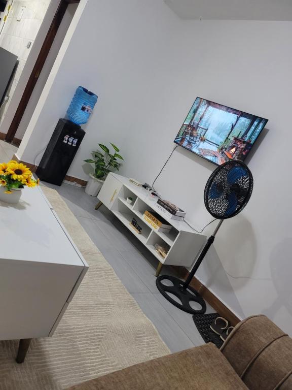 TV a/nebo společenská místnost v ubytování Amara Havens