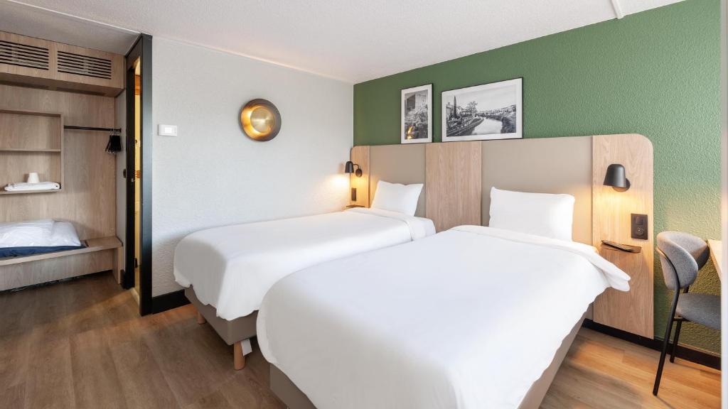 Campanile NATURE - Epône - Standard Room - 2 Single Beds