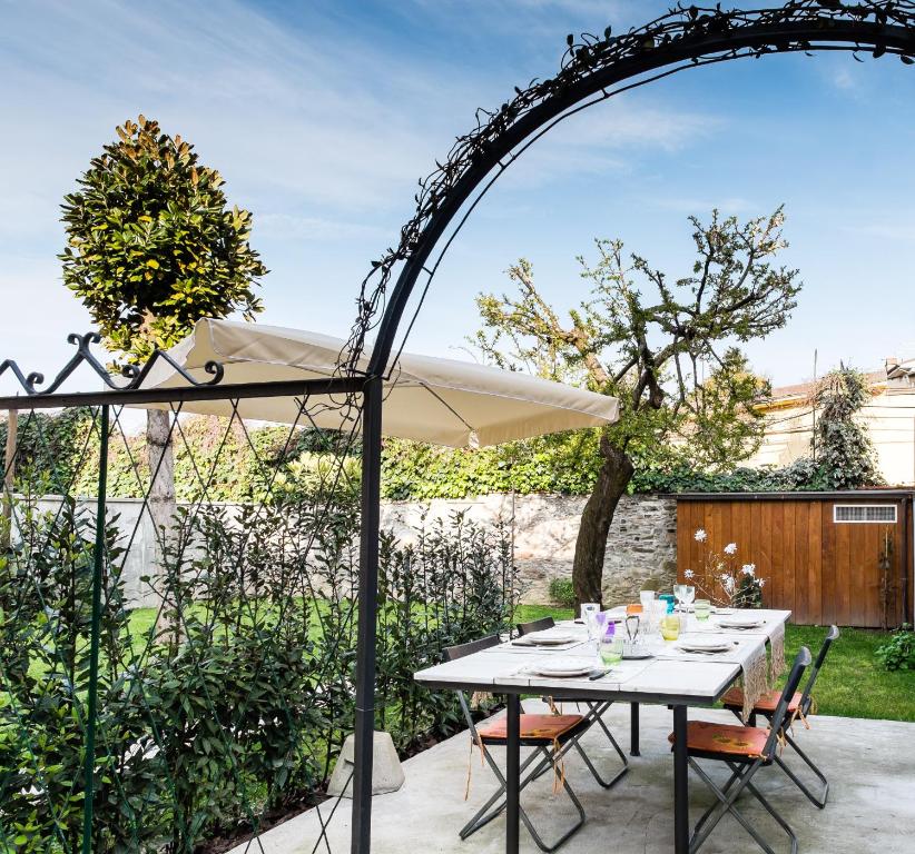 Villa Zibaldone, vivi il giardino in città! - Villa Met Uitzicht Op De Tuin