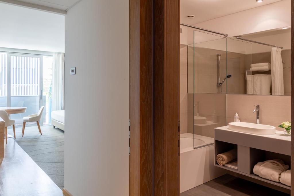 Koupelna v ubytování Hotel Savoy