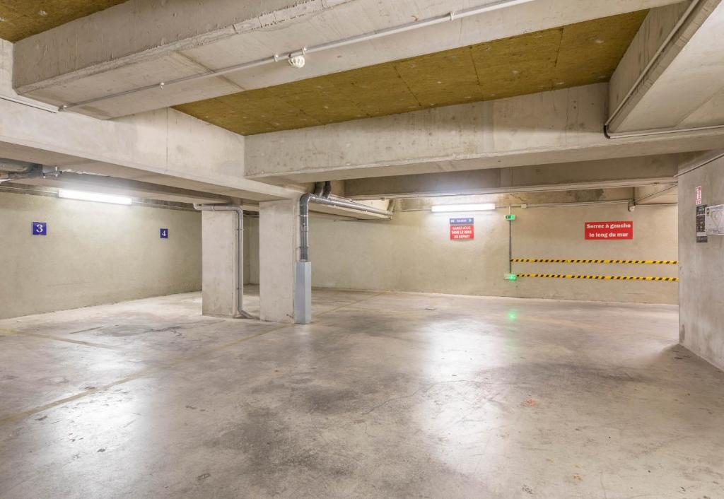 B&B HOTEL Marseille Centre La Timone - Resim 41