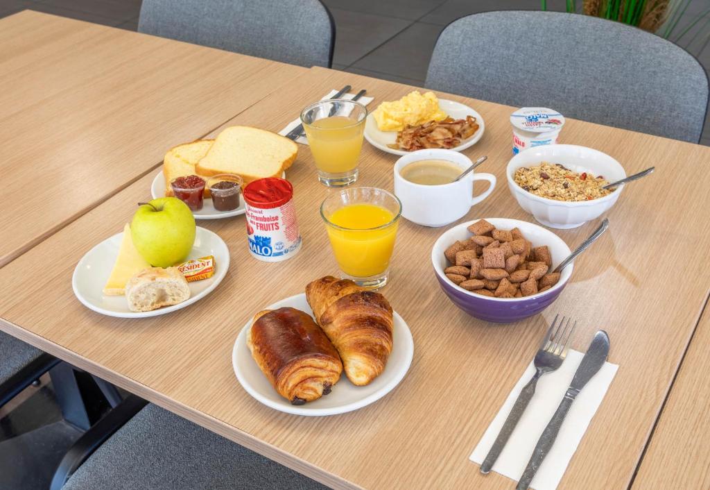 B&B HOTEL Marseille Centre La Timone - Resim 45