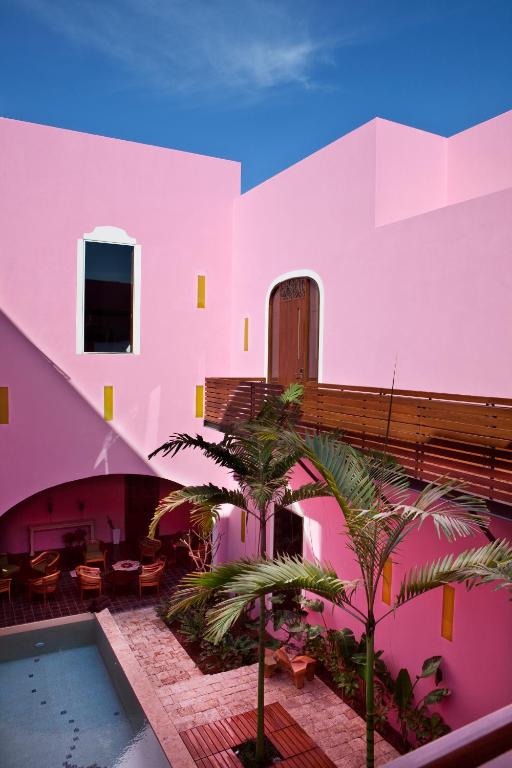 Bazén v ubytování Rosas & Xocolate Boutique Hotel and Spa Merida, a Member of Design Hotels nebo v jeho okolí
