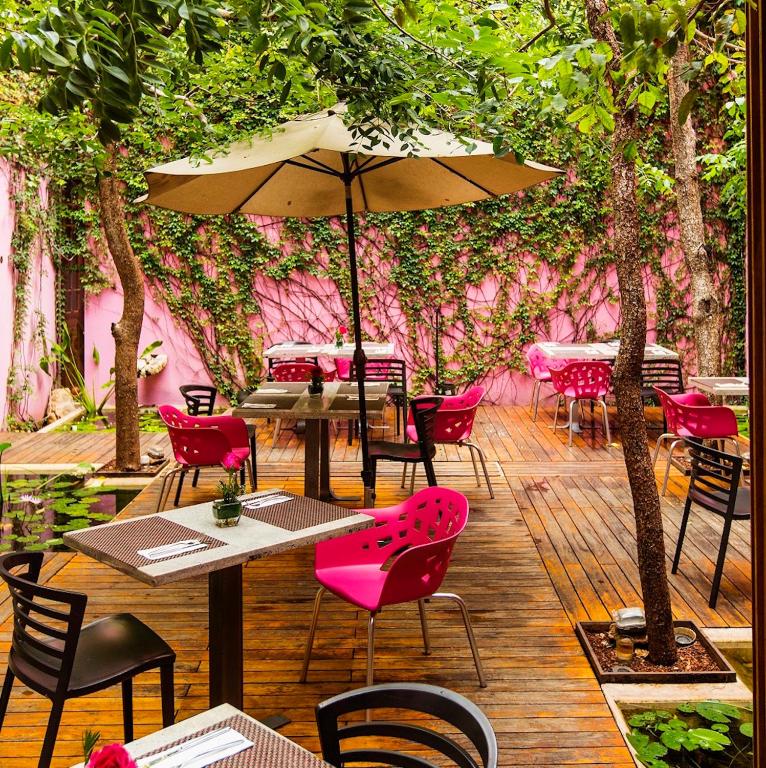 Zahrada ubytování Rosas & Xocolate Boutique Hotel and Spa Merida, a Member of Design Hotels