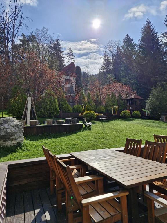 Zahrada ubytování Hotel Piatra Soimului