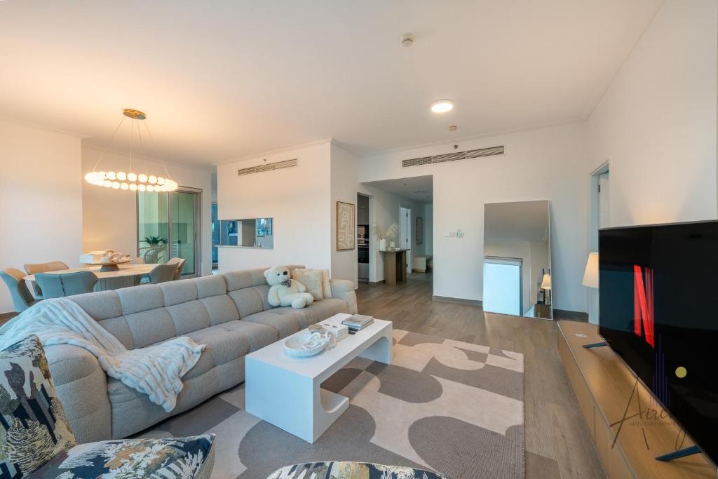 Photo inspiration: Top Floor Luxury Living Reference: Top Floor Luxury 2Br With Stunning Marina View Dubai Updated