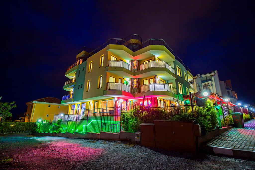 Budova, kde se hotel nachází