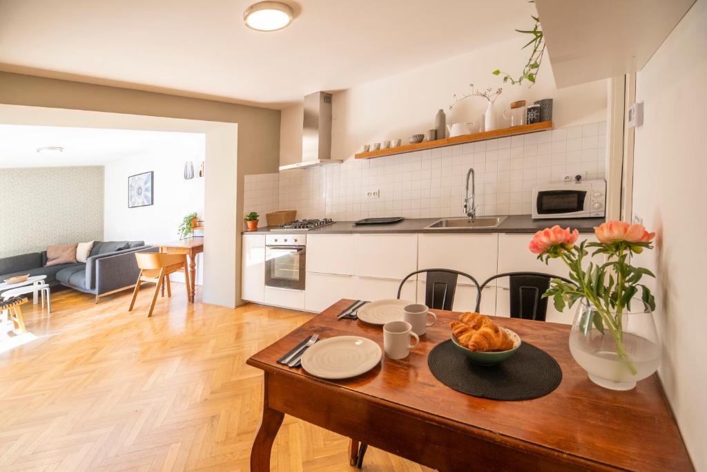 Kuchyň nebo kuchyňský kout v ubytování Bed&Breakfast & Apartment Klafé