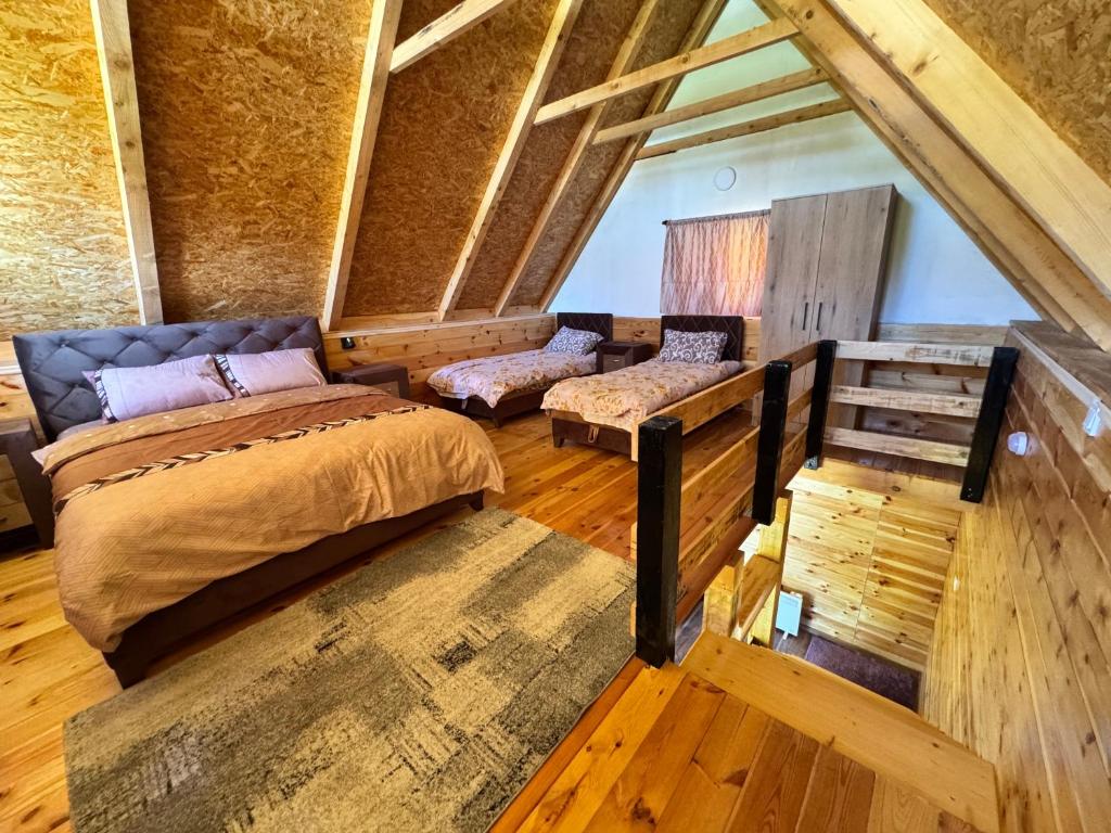 Postel nebo postele na pokoji v ubytování Household Ušćumlić - Oaza mira