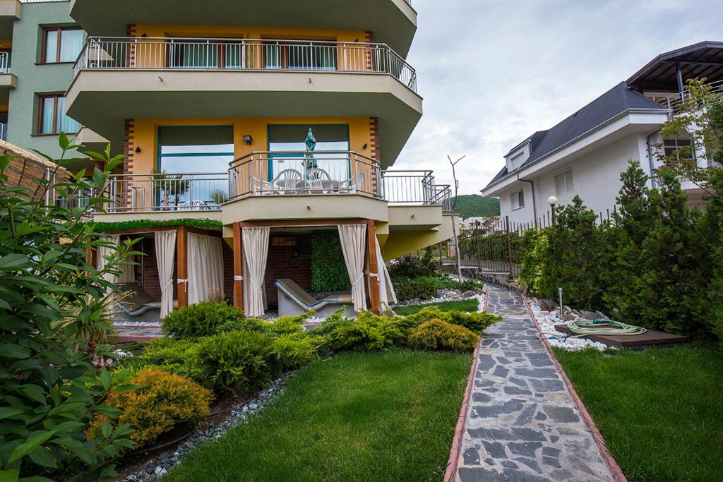Zahrada ubytování JBH Hotel