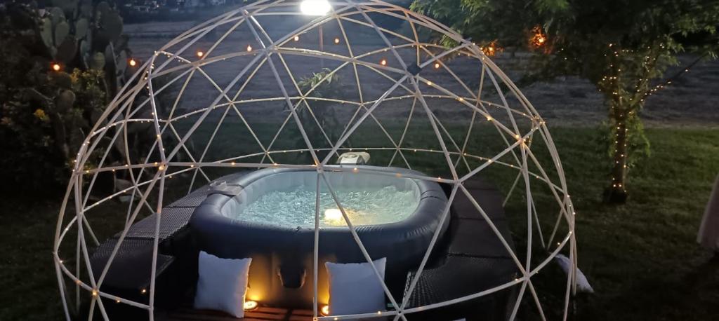 Foto dalla galleria di Country Chic Antico Casale - piscina idromassaggio lettini, solarium, cinema experience, wifi, parcheggio a Caiazzo
