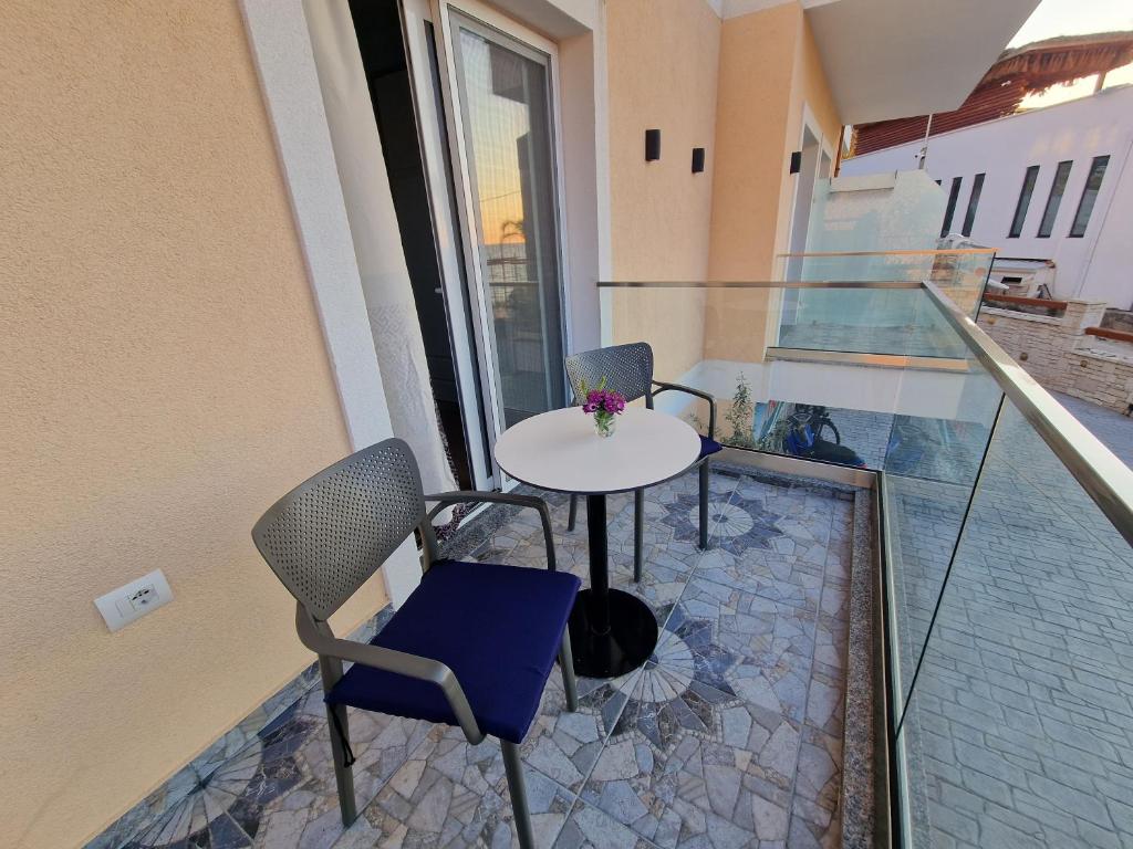 Balkón nebo terasa v ubytování Seaside Hotel