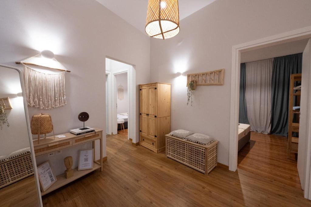 Postel nebo postele na pokoji v ubytování Onar Beachfront Residence, Loutraki