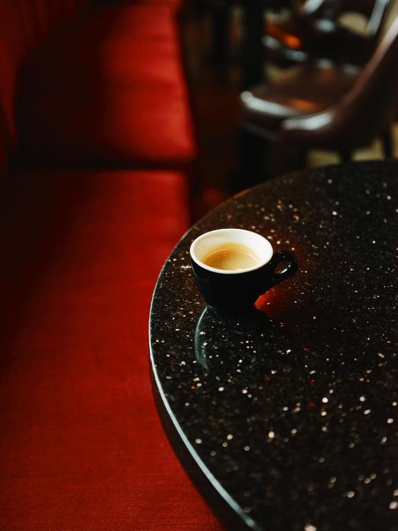 Příslušenství pro přípravu čaje a kávy v ubytování The Longleaf Hotel