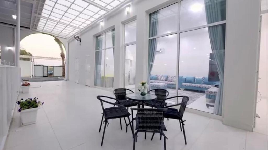 Posezení v ubytování Waeb Khor 3BR with private pool