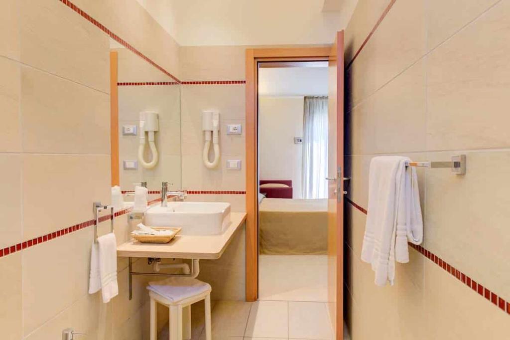 Koupelna v ubytování Hotel Capitol