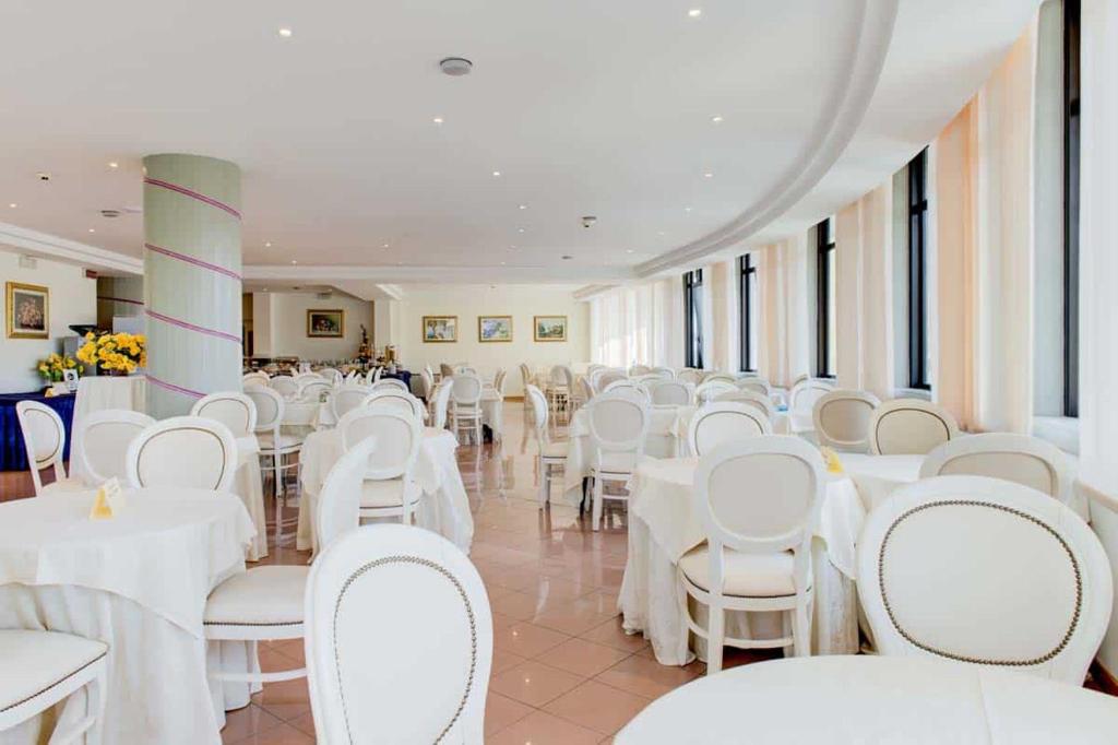 Posezení v ubytování Hotel Capitol