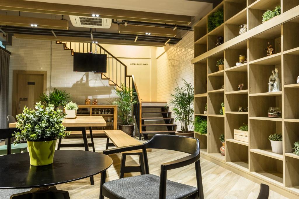 Posezení v ubytování Snoozz Hotel Krabi