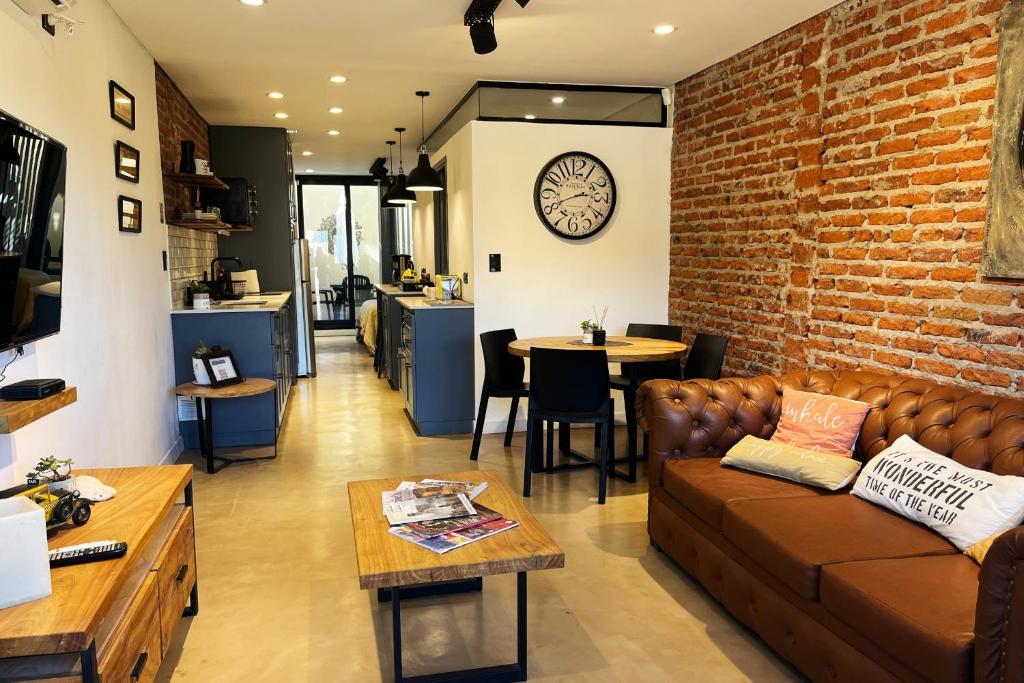 Khu vực ghế ngồi tại Loft Marina - Loft Frente a Playa Luna Roja, Chapadmalal Para 4 PAX - Hola Sur