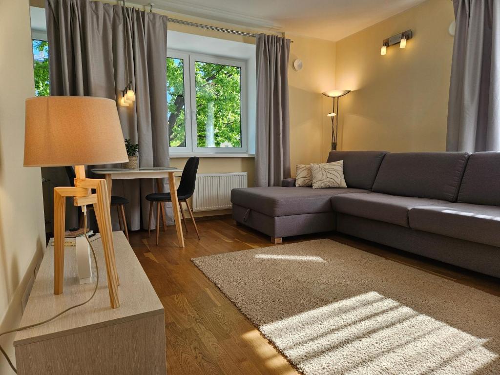 Istumisnurk majutusasutuses Bright Central Studio, Free Parking, Ltd Avail