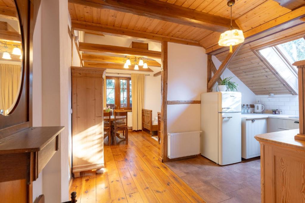 Kuchnia lub aneks kuchenny w obiekcie Apartamenty Batur