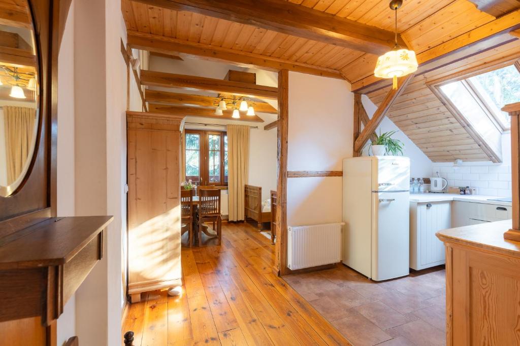 Kuchnia lub aneks kuchenny w obiekcie Apartamenty Batur