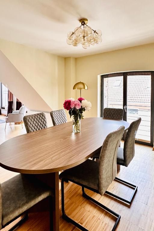 Posezení v ubytování Das Stader Penthouse mit Dachterrassen