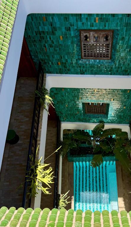 Bazén v ubytování Riad Casa Felicità & SPA nebo v jeho okolí