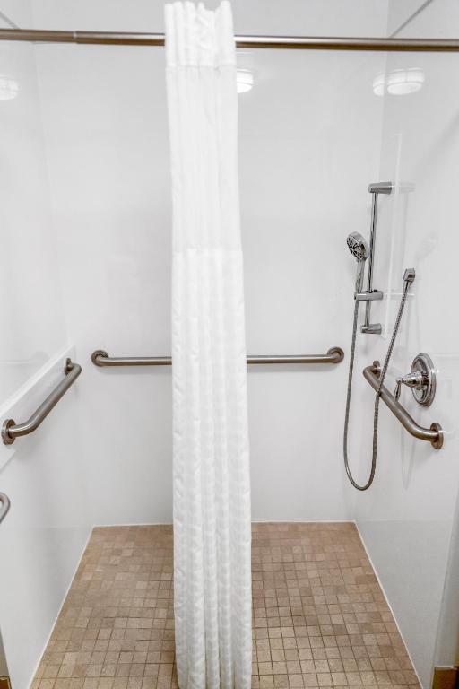 Crystal Inn Hotel & Suites - Salt Lake City photo