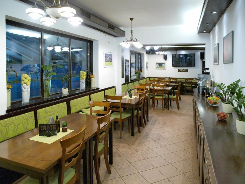 Pension Tenis - Centrum - 18