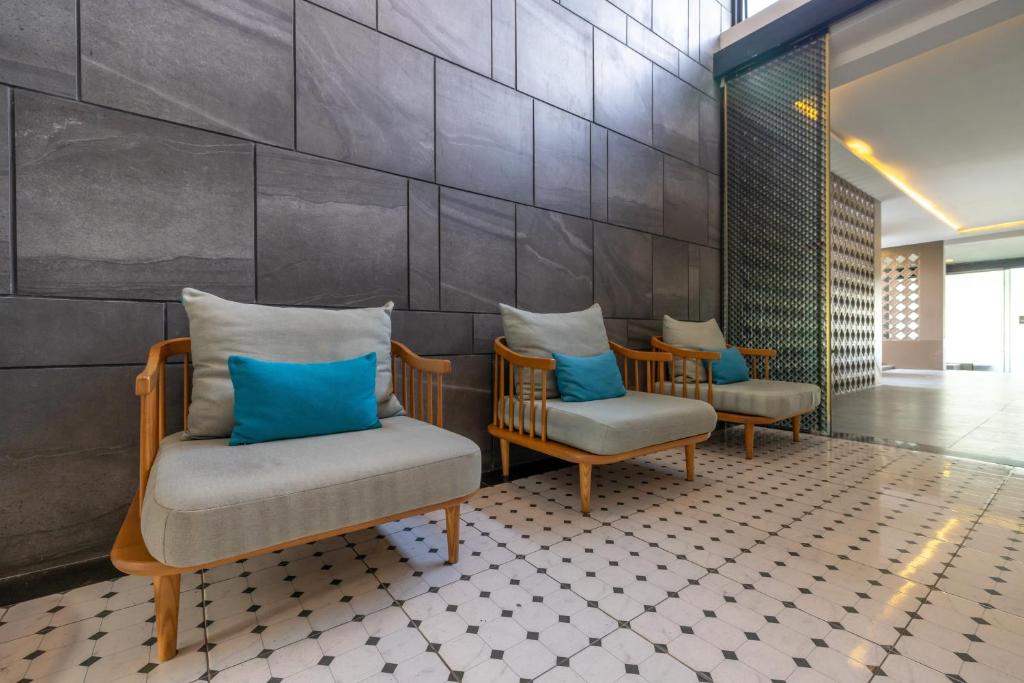 Antiya Hotel Phuket - Resim 23