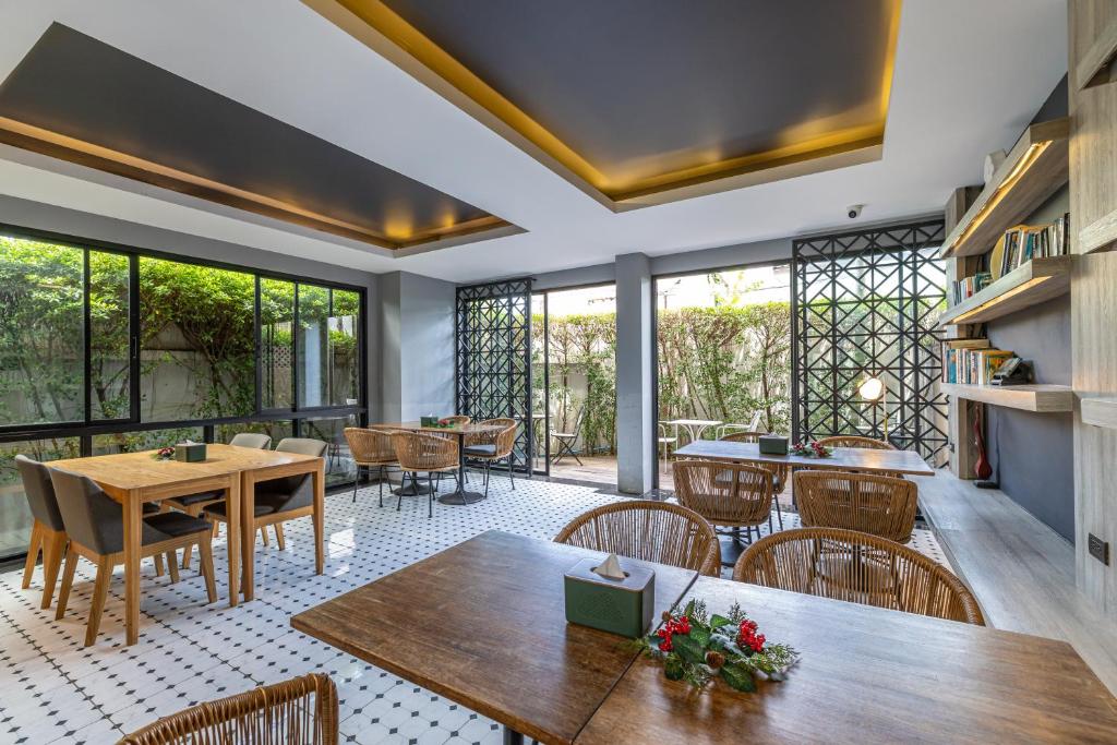 Antiya Hotel Phuket - Resim 25