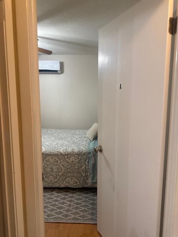 Sanford Lake Mary Quiet Rooms photo