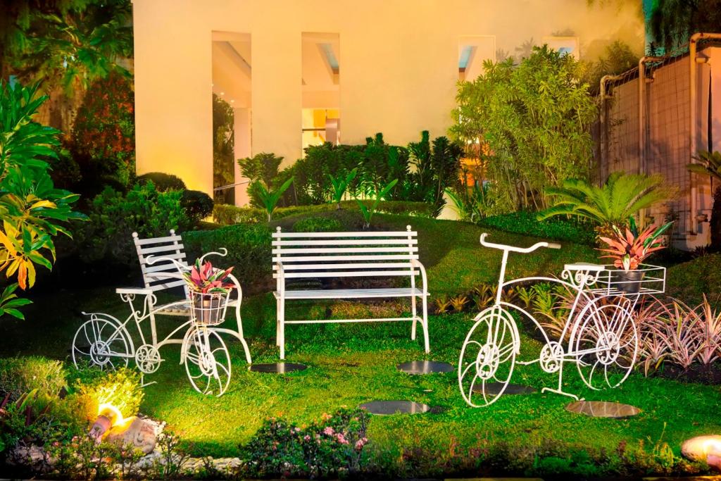 Zahrada ubytování PRIME PARK Hotel Bandung