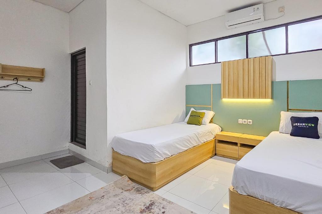Urbanview Villa Balong BHO Syariah Bandung - Habitación Gemela De Lujo