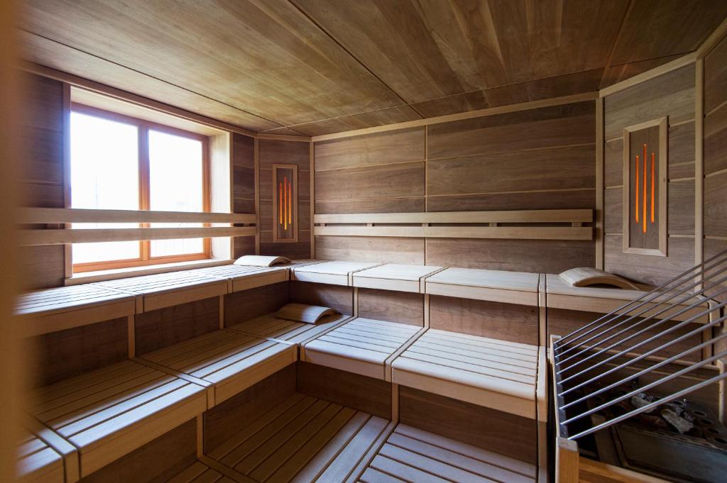 Palanda nebo palandy na pokoji v ubytování Hotel Erzherzog Johann