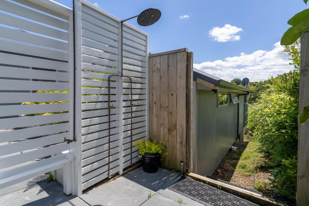 Banana Bungalow Studio - Resim 8