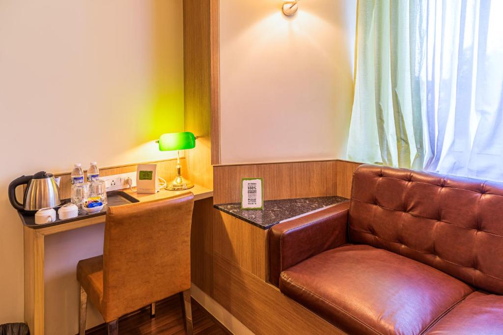 Posezení v ubytování Treebo Premium Grand Emerald
