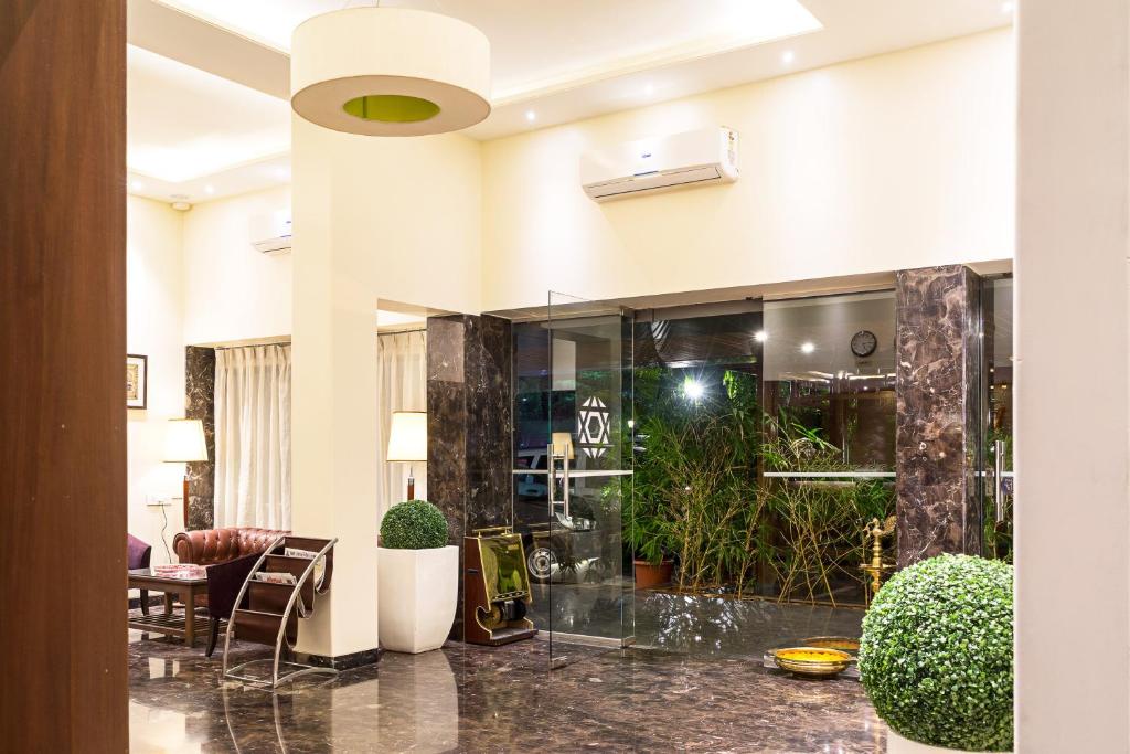 Posezení v ubytování Treebo Premium Grand Emerald