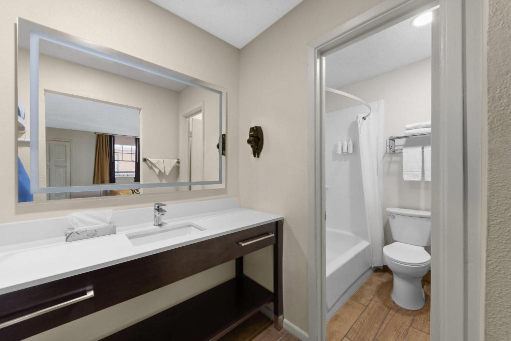 Super 8 by Wyndham New Orleans - Chambre Avec 2 Lits Doubles - Non-Fumeurs