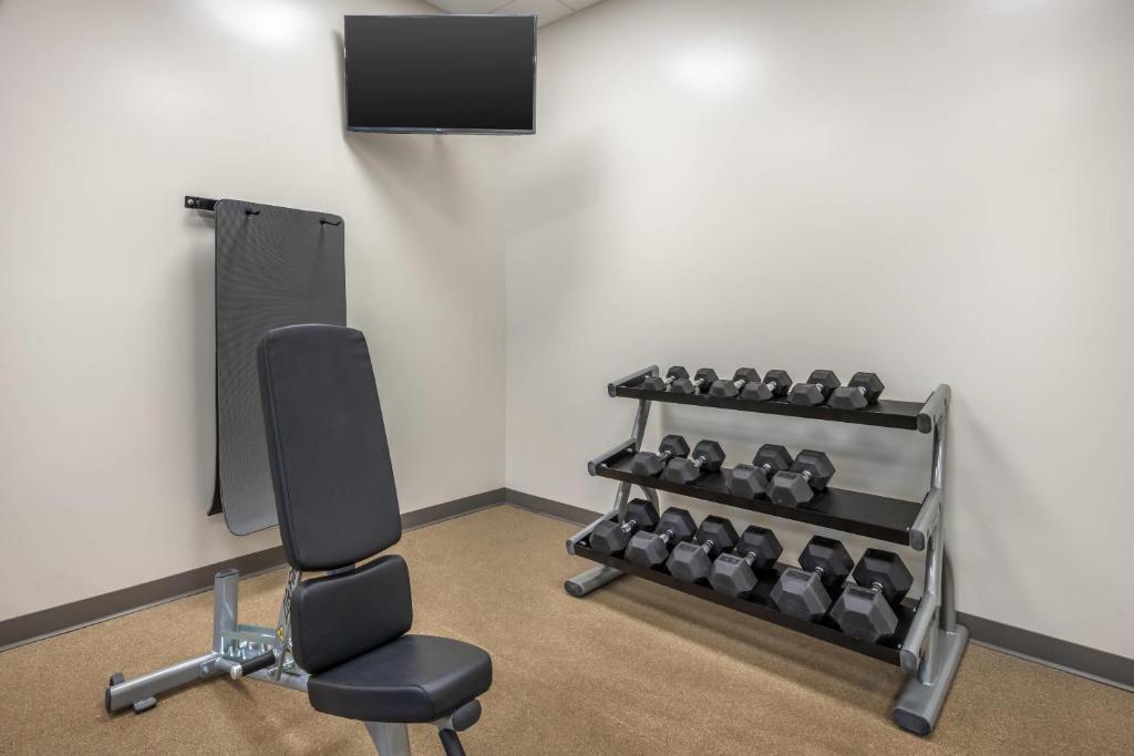 Fitness centrum a/nebo fitness zařízení v ubytování Radisson Hotel Pendleton Airport
