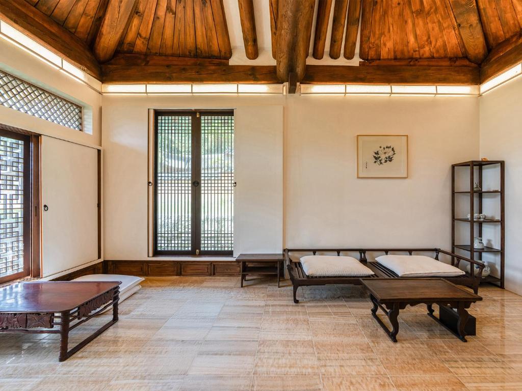 Fotografie z fotogalerie ubytování Rakkojae Hahoe Hanok Hotel v destinaci Andong