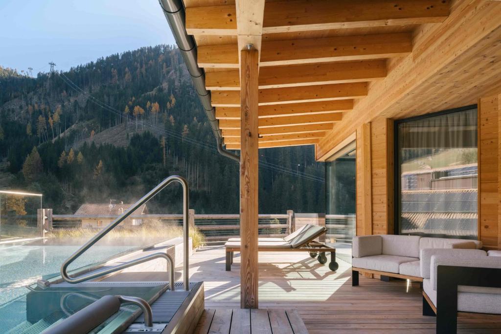 Widok na góry z tego hotelu