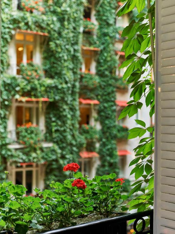 Zahrada ubytování Hôtel Plaza Athénée - Dorchester Collection