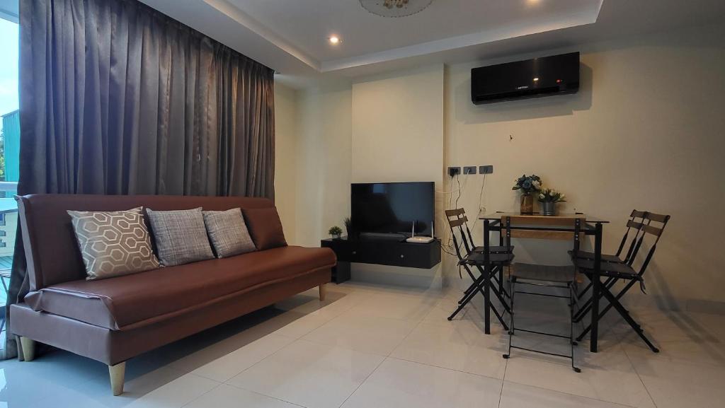 Serenity Condo Wongamat by Patsamon - Квартира с двумя спальнями