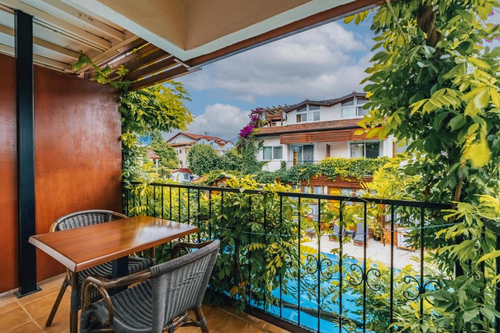 Balkón nebo terasa v ubytování Ten Apart Hotel