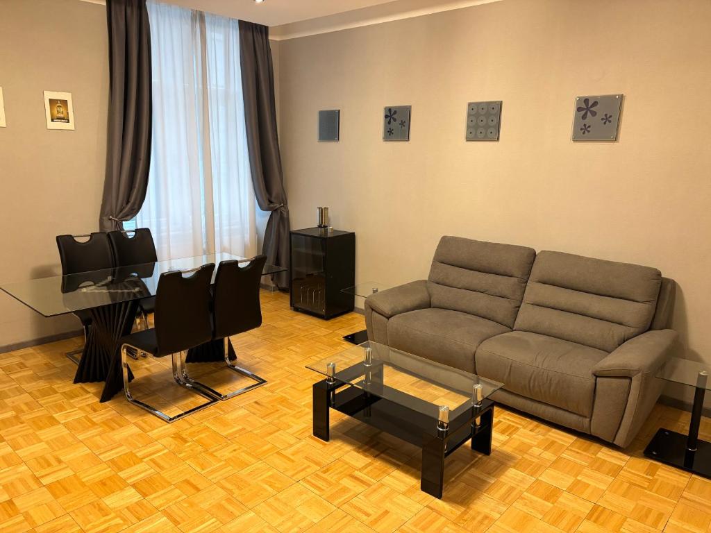 Un lugar para sentarse en Carlton Suites