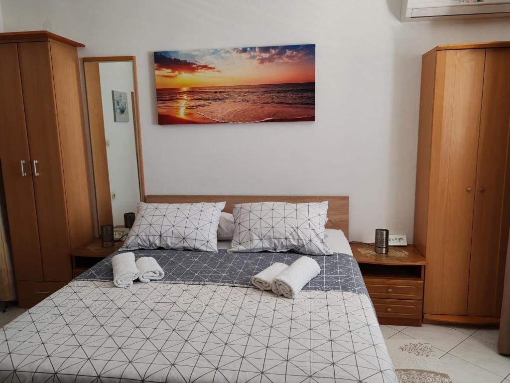 Postel nebo postele na pokoji v ubytování Studio Mali Raj
